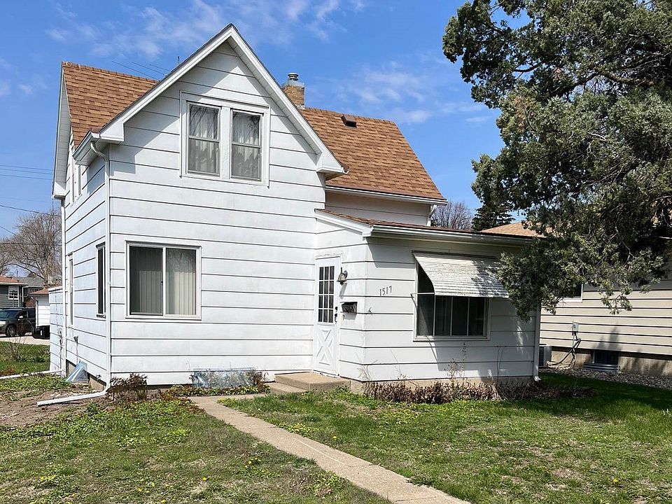 1st image of 1517 Douglas Ave