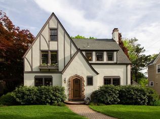 33 Harwich Rd, Longmeadow, MA 01106