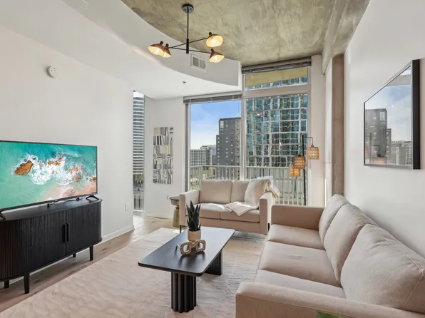 415 Church St APT 1104, Nashville, TN 37219