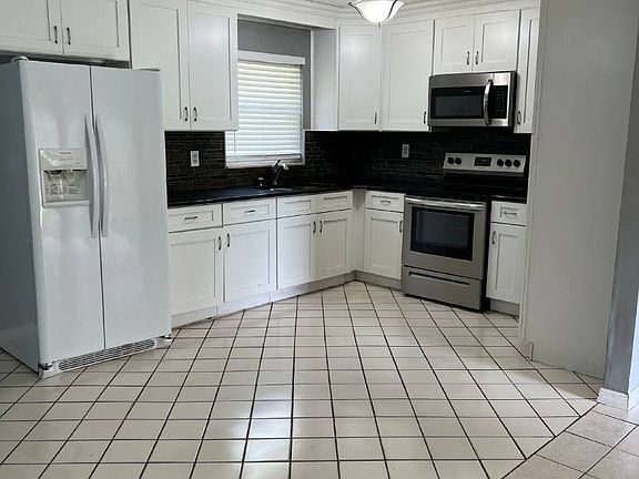 2nd image of 2823 Kathryn Ave