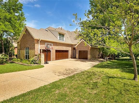 3rd image of 1330 Pine Forest Cir
