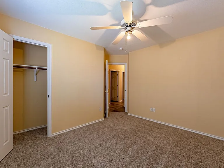 7414 W Magic Mountain Ln — Photo 12