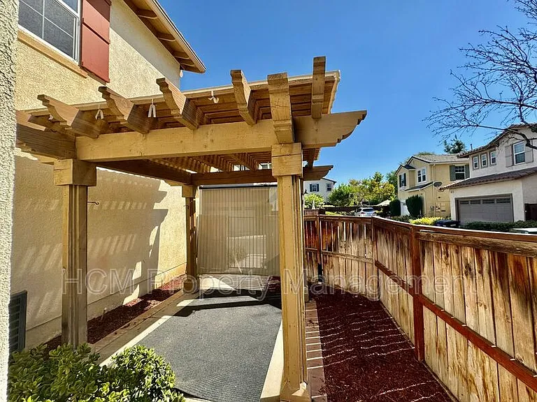 26027 Newport Ave — Photo 25