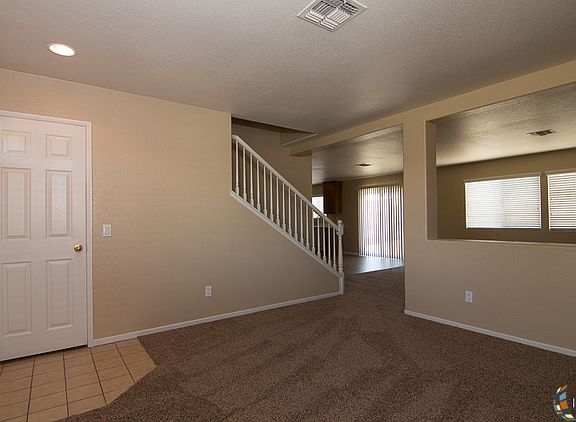 5th image of 163 Jackrabbit Dr