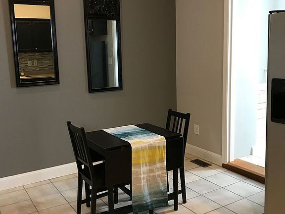 5th image of 2225 Edwards St