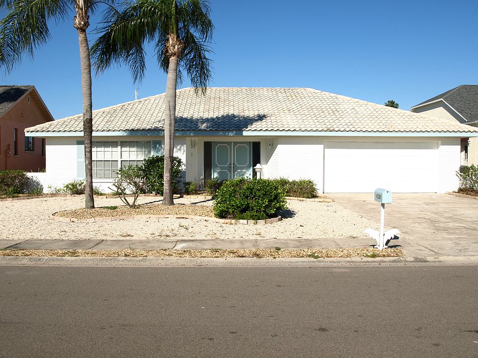 1st image of 6528 Santiago Ct