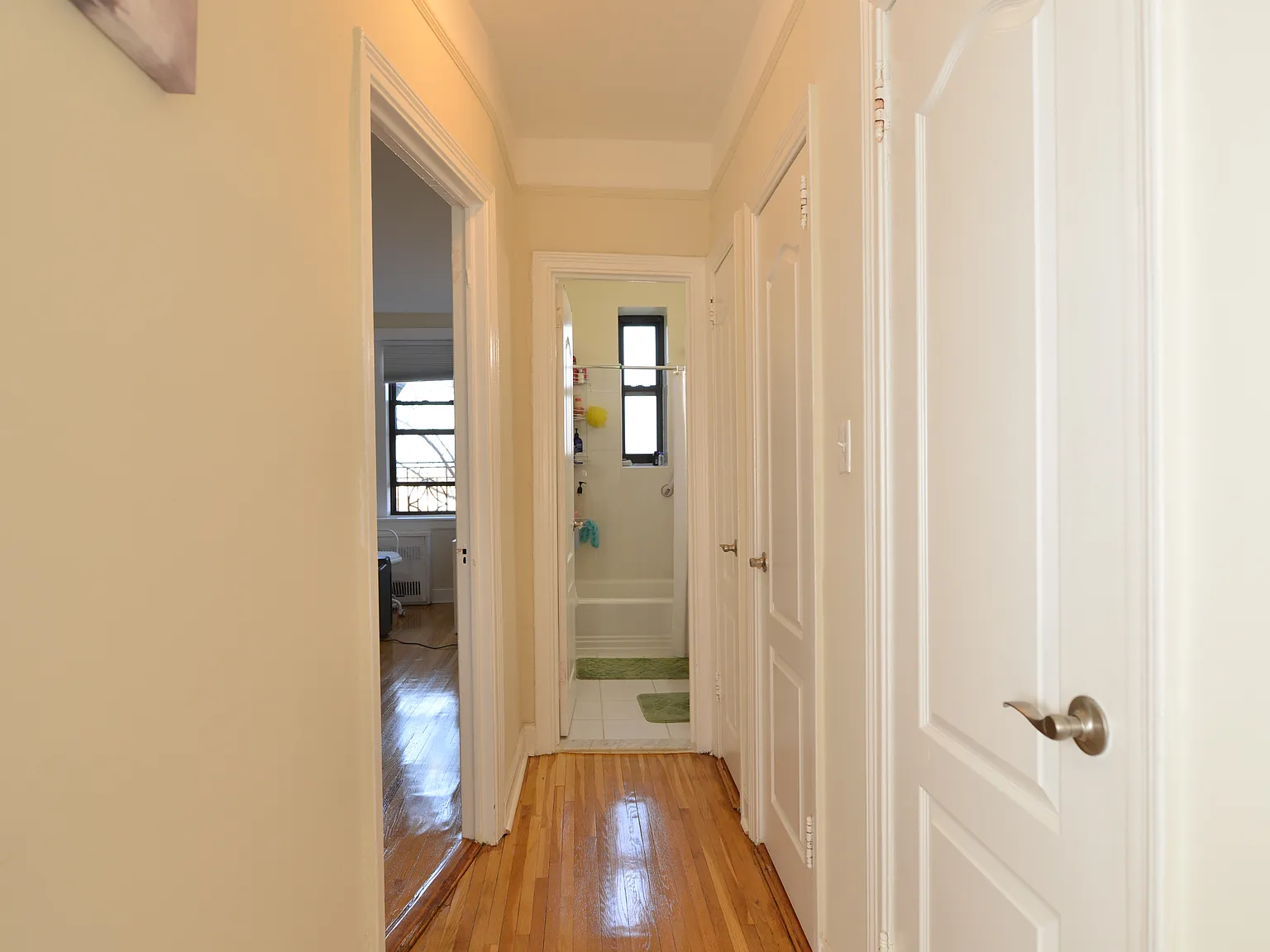 2 bed, 1100 sqft, $2,900 — Photo 4