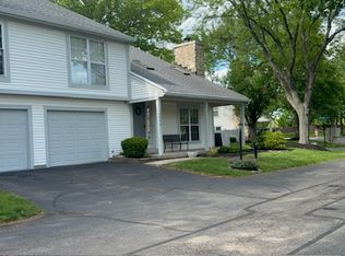 2094 Foxknoll Dr, Dayton, OH 45458