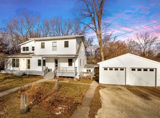 931 Green Bay St, Onalaska, WI 54650