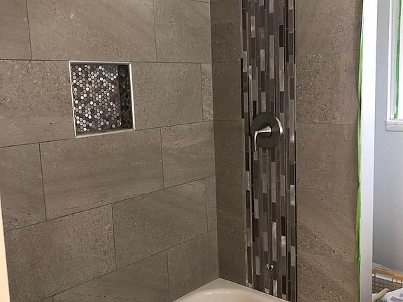 5th image of 11833 Valleydale Ct