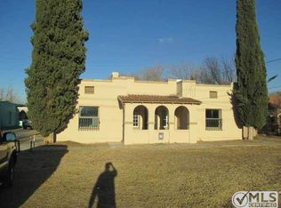 8735 Old County Dr, El Paso, TX 79907