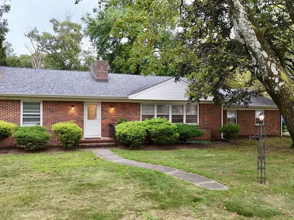 559 Chestnut Ter, Vineland, NJ 08360