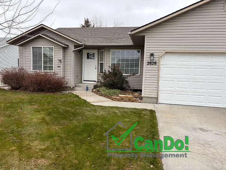 2828 Linda St — Photo 2