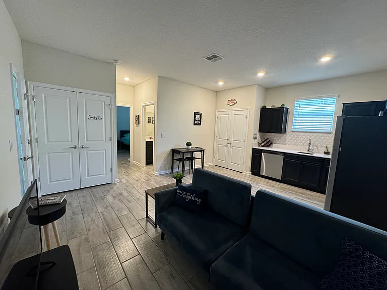 139 Pershing St — Photo 24
