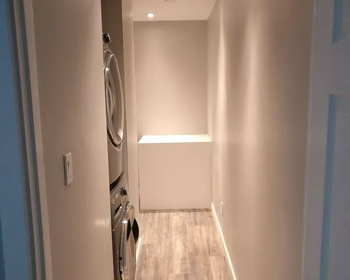 549 McRoberts Ave — Photo 6