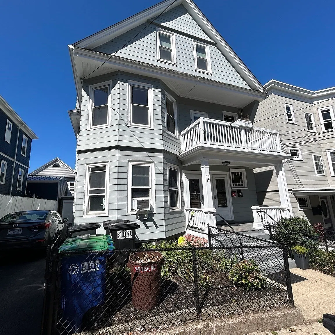 3 bed, 1.0 bath, 1094 sqft, $3,500 — Photo 1