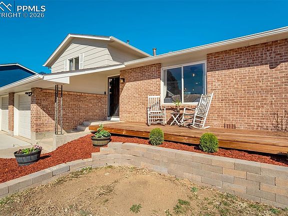 5th image of 1505 Hathaway Dr
