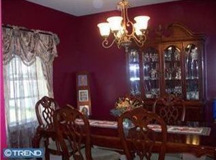 2 Morgan Hill Ct, Blackwood, NJ 08012