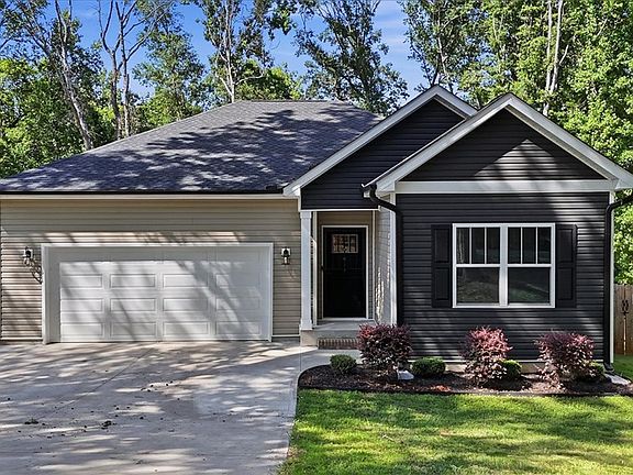 2nd image of 411 Hillside Dr