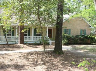 15 Leaf Ln, Hattiesburg, MS 39402