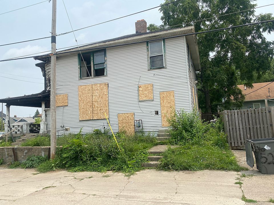2nd image of 4115 E New York St