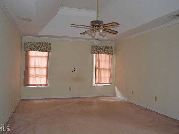 5th image of 2790 Oak Meadow Dr