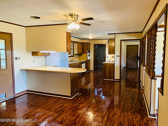 2nd image of 7 Bethel Rd