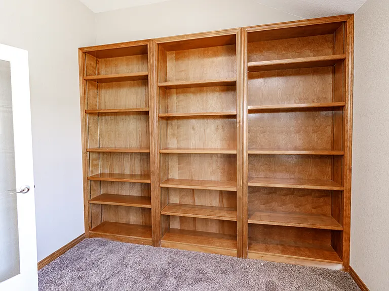 15210 Steinbeck Ln — Photo 12