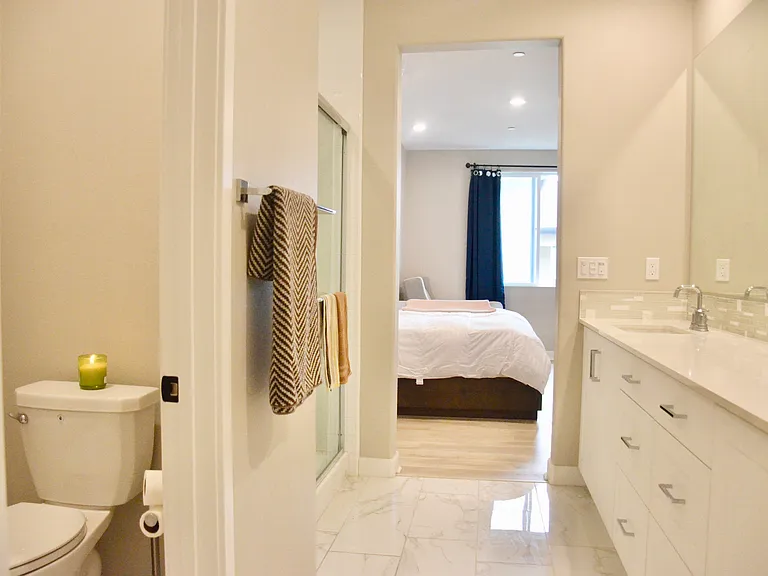 7911 Belluno Way — Photo 14