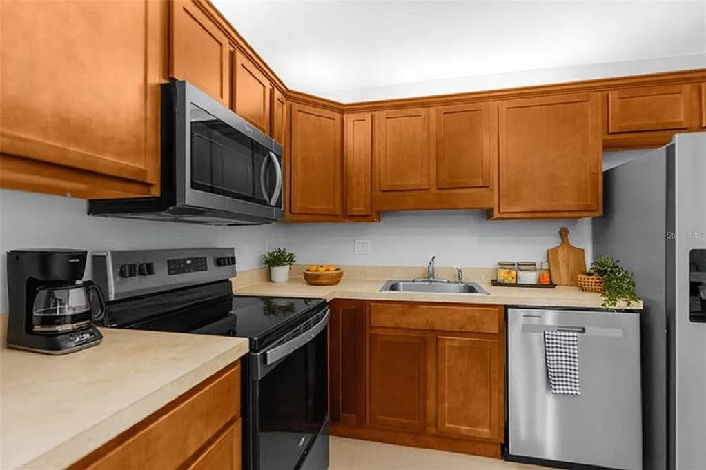 2 bed, 2.0 bath, 1000 sqft, $1,459 — Photo 4