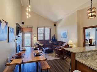 440 Allegheny Springs Ln, Snowshoe, WV 26209