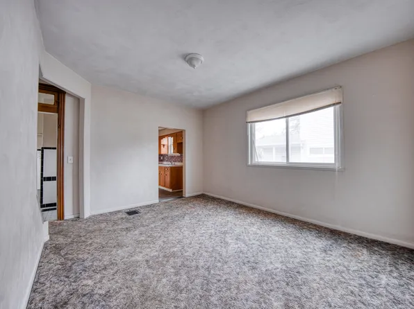 3810 Clark St, West Mifflin, PA 15122