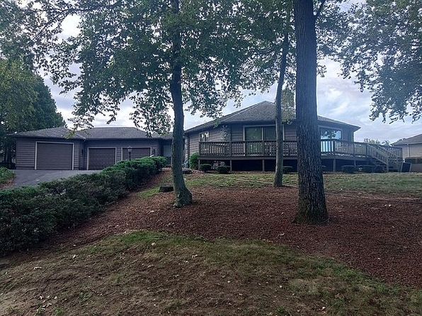 64 Dowds Ln