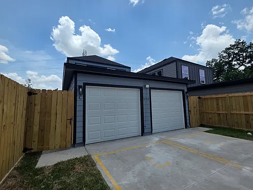 4702 Baton Rouge St Photo 1