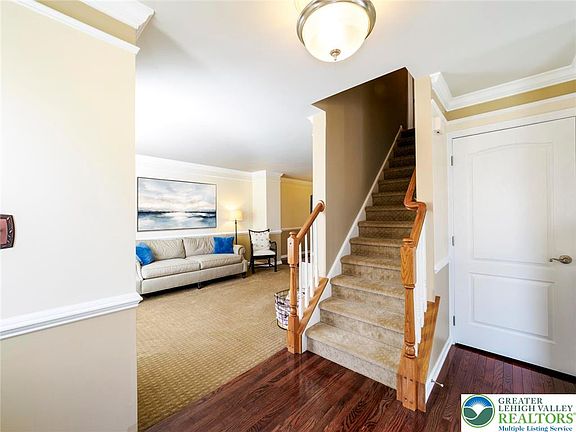 4th image of 4174 Bunker Hill Dr S