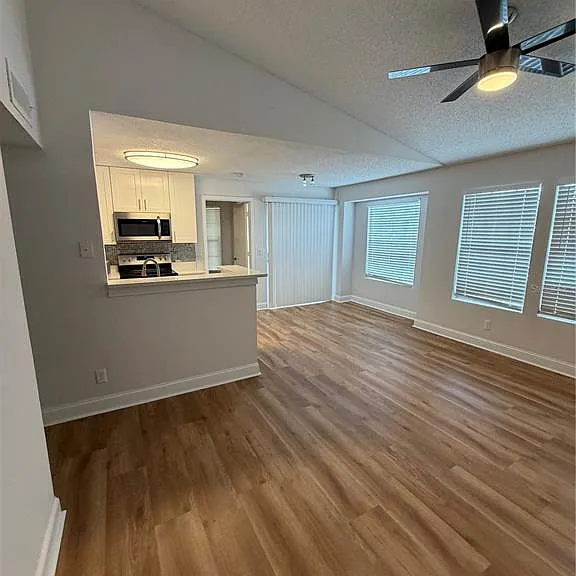 11520 Westwood Blvd #527 — Photo 8