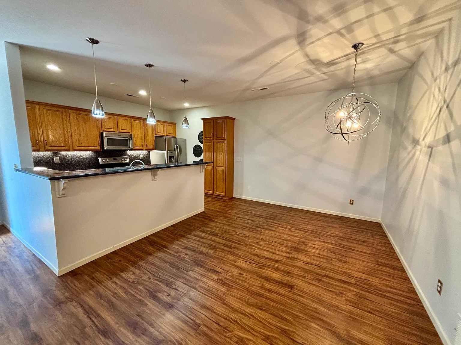 3 bed, 1454 sqft, $1,850 — Photo 4