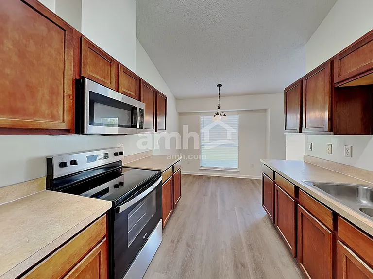 11609 W Deep Springs Dr — Photo 4