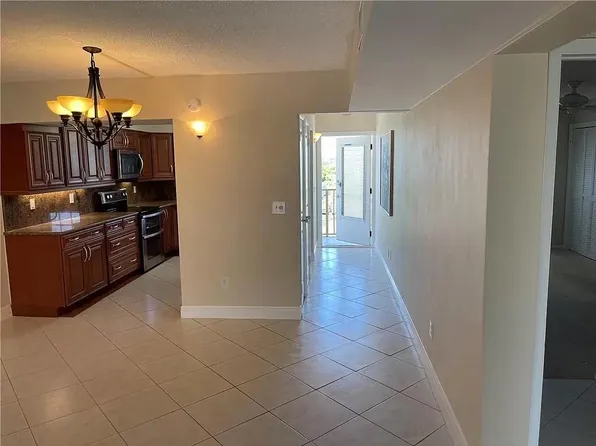 2333 Indian River Blvd APT 503, Vero Beach, FL 32960