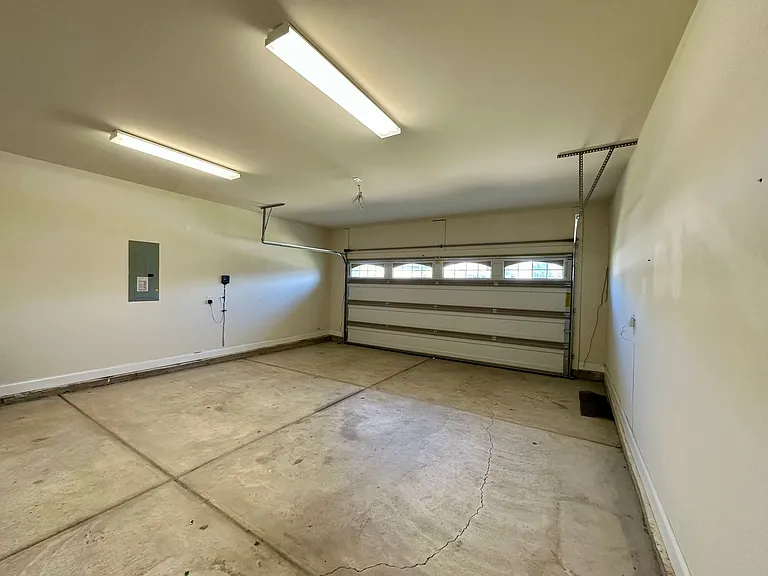 2712 Magnum Dr — Photo 21