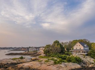 8 Island Rock Ln, Gloucester, MA 01930