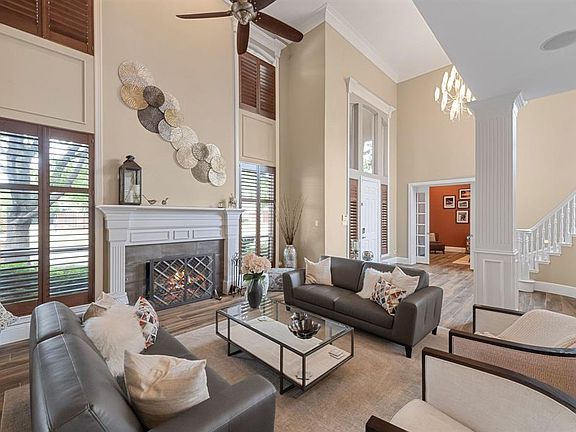 5th image of 6003 Highland Hills Ln