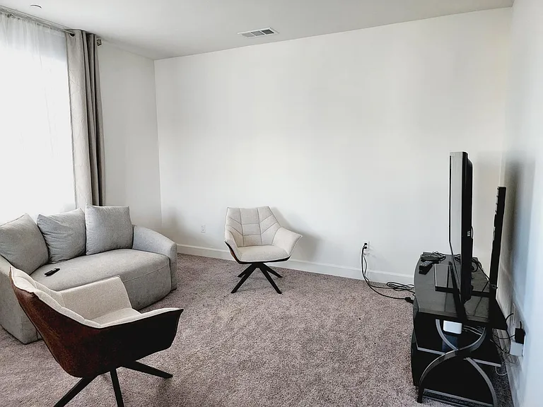 3041 E Seeger Ave #1 — Photo 6