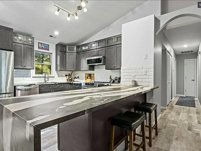 106 Blackfoot Dr — Photo 6