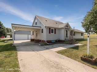 112 Elm St, Van Meter, IA 50261