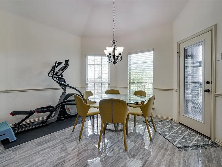 13704 Blueberry Hill Dr — Photo 18