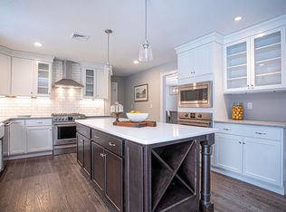 6 Chippewa Way, West Bridgewater, MA 02379