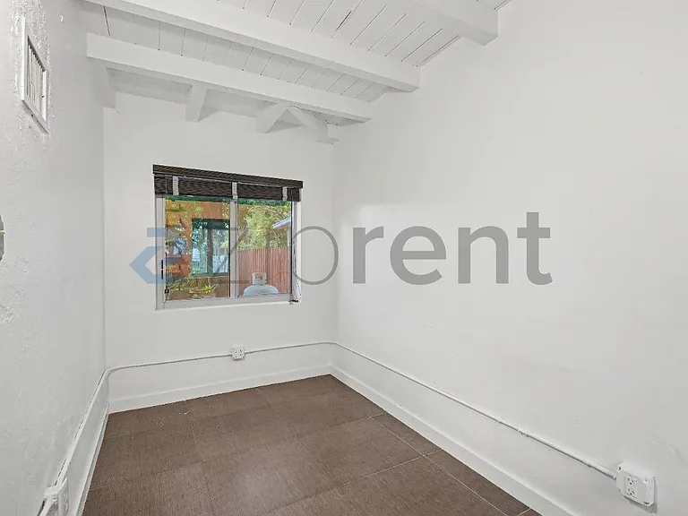 5210 NW 5th Ave — Photo 13