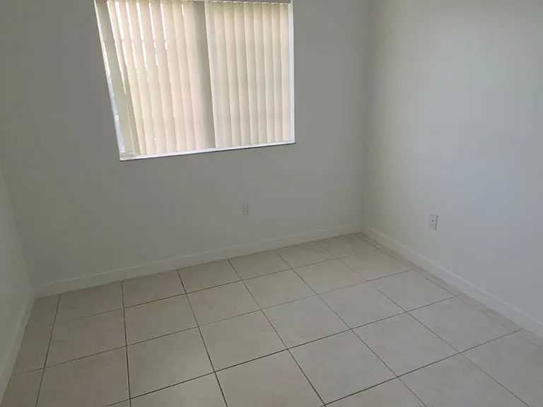 7280 NW 114th Ave #305 — Photo 17