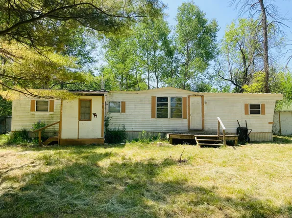 2075 Meadow St, Evart, MI 49631